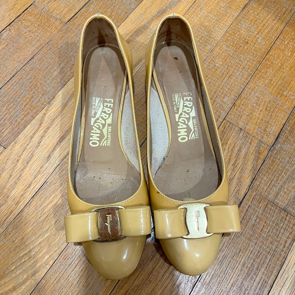 Ferragamo leather shoe